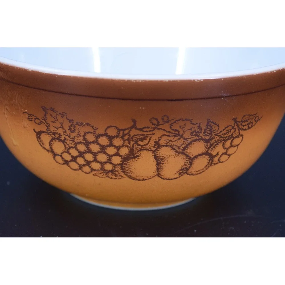 Pyrex Autumn Harvest Mixing Bowl 403 2.5 Qt Orange Brown Wheat Fruit Vintage